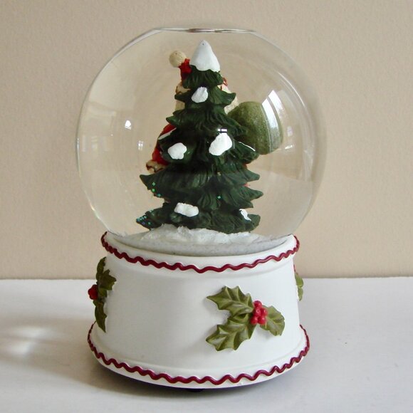 Hallmark Musical Snow Globe Santa Christmas Tree Holly - Picture 6 of 8
